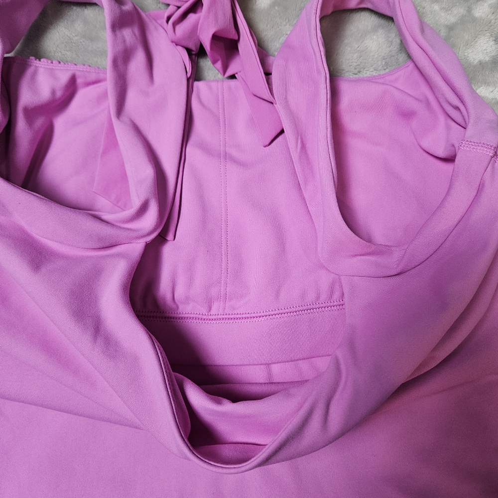 NEW! Blogilates First Bloom Bow Back Tank - Picture 10 of 13